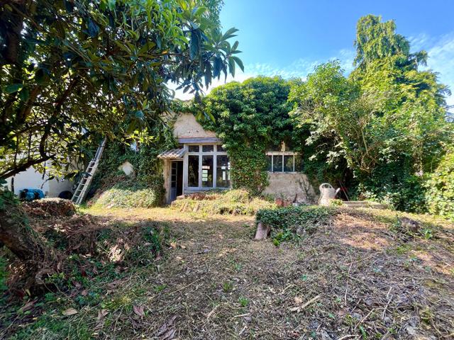 Maison 1 pièce 239 m²
