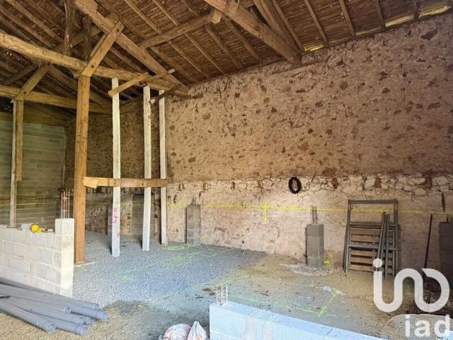Maison 1 pièce 250 m²