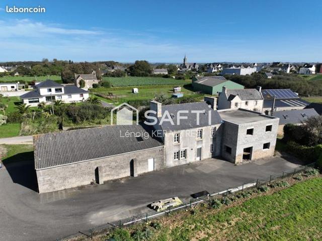 Maison 1 pièce 250 m²