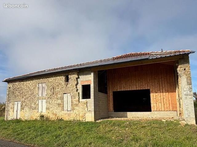 Maison 1 pièce 260 m²