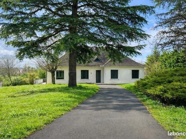 Maison 1 pièce 260 m²