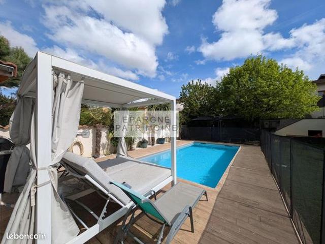 Maison 1 pièce 270 m²