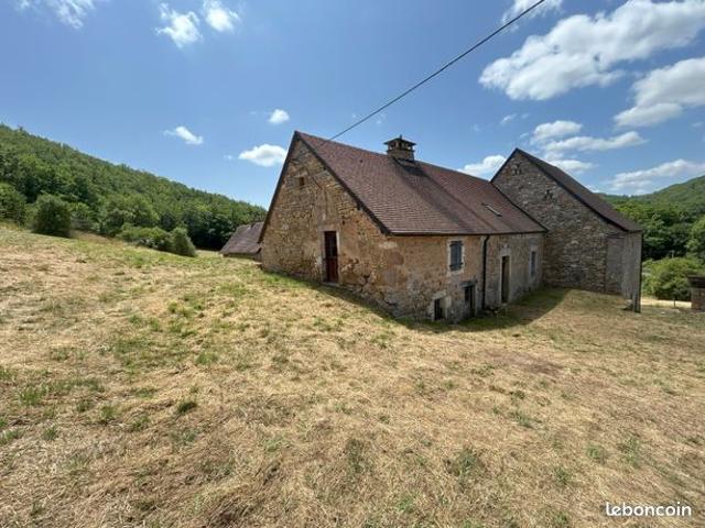 Maison 1 pièce 270 m²