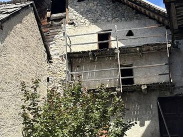 Maison 1 pièce 280 m²