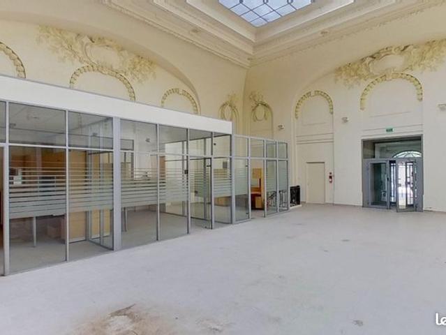Maison 1 pièce 290 m²