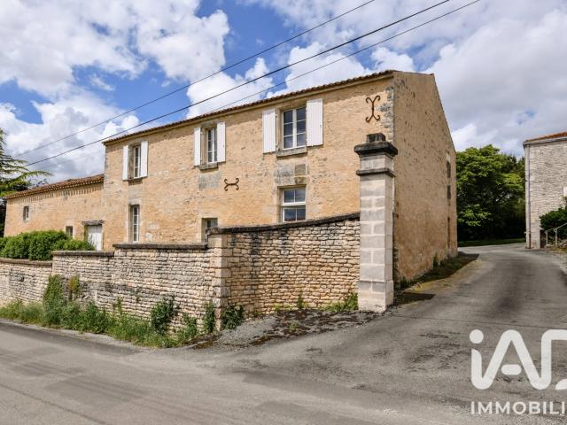 Maison 1 pièce 300 m²