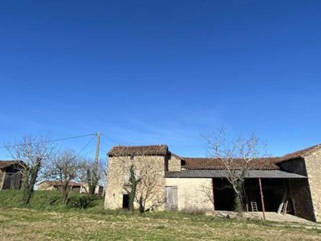 Maison 1 pièce 300 m²