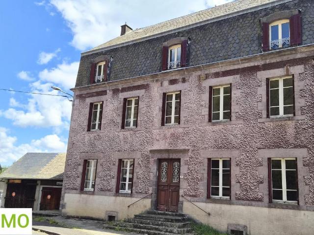 Maison 1 pièce 300 m²