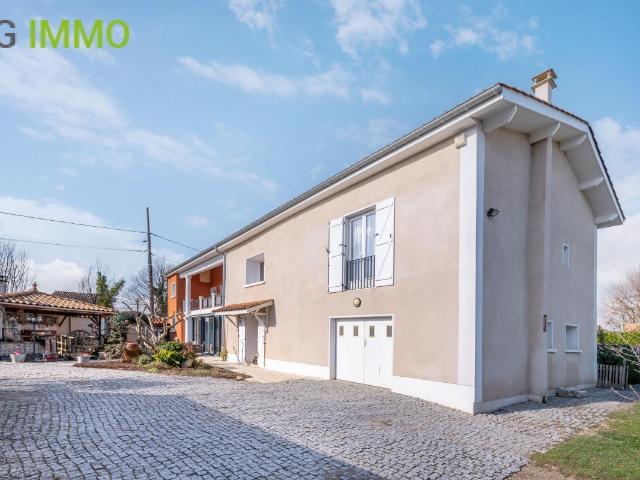 Maison 1 pièce 329 m²