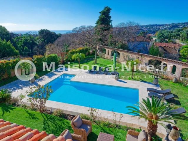 Maison 1er étage 386,44 m2