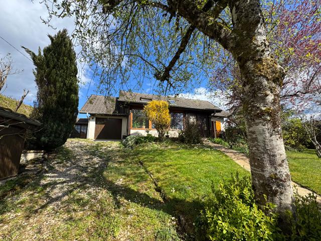 Maison 1er plateau / 7 pièces / 95 m2 130m2 au sol / 3 chambres + 1 bureau