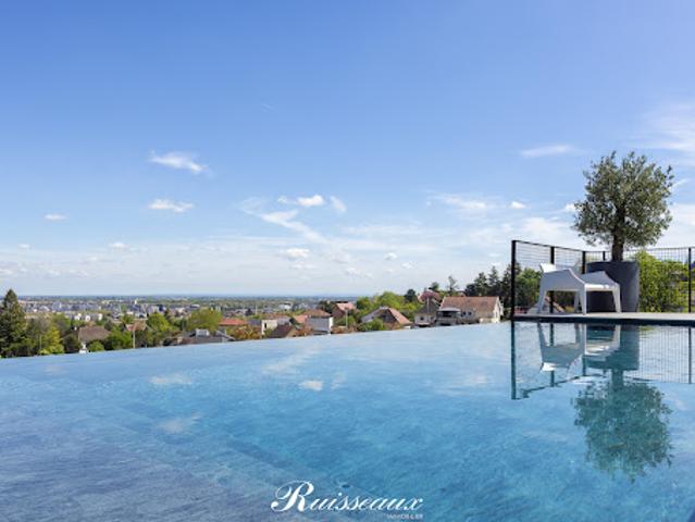 Maison contemporaine avec piscine