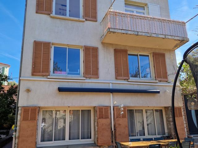 Maison 205 m2, 3 appartements et jardin Toulon Lamalgue