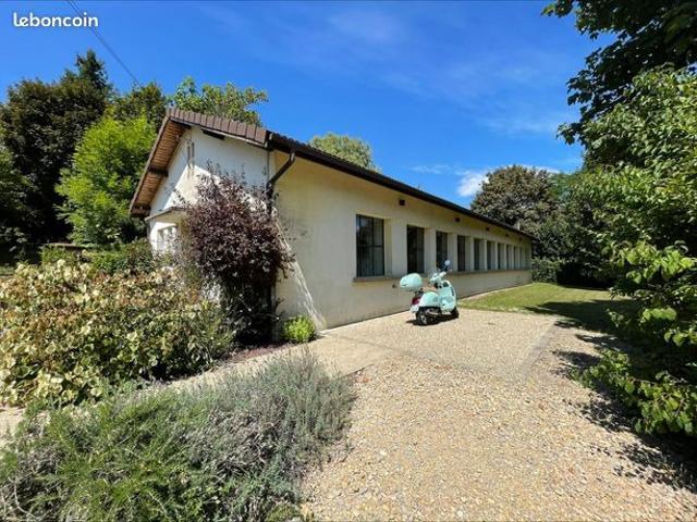 Maison 207 m² Meillonnas