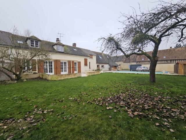 Maison 208 m2 Marchezais