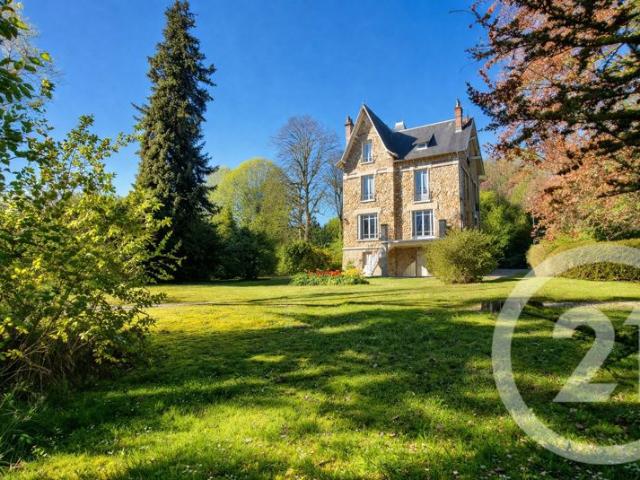 Maison 209 m2 9 pièces