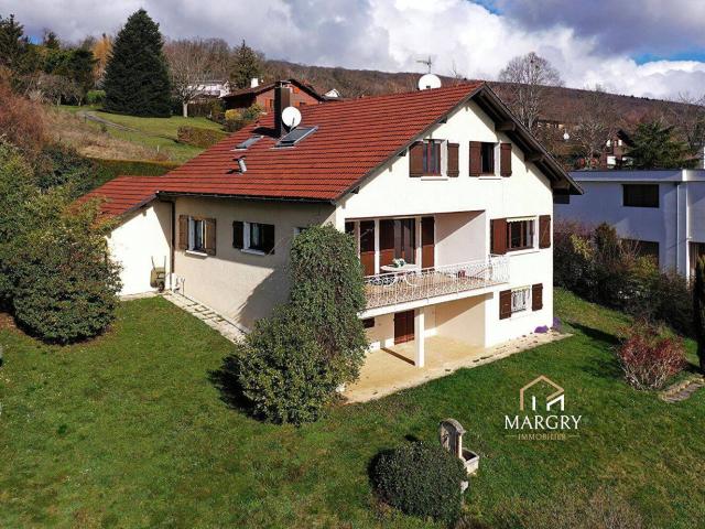 Maison 217 m2 Grilly