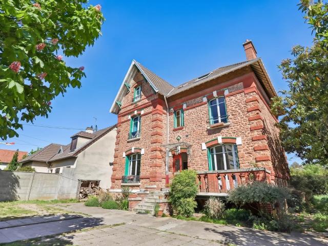 Maison 200 m²