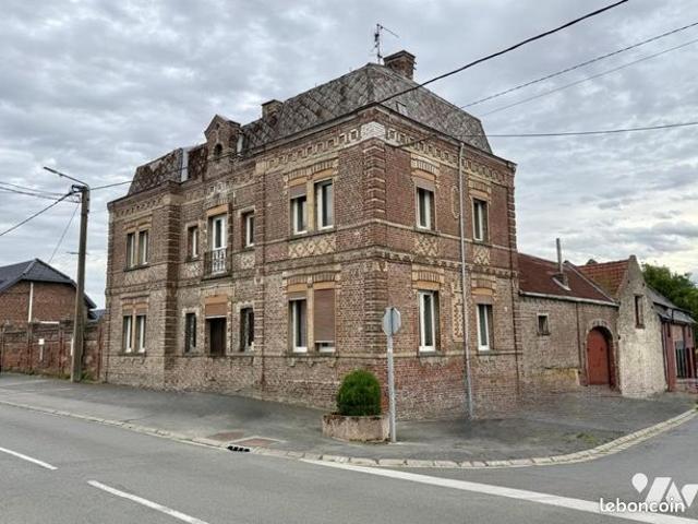 Maison 200 m² LECLUSE