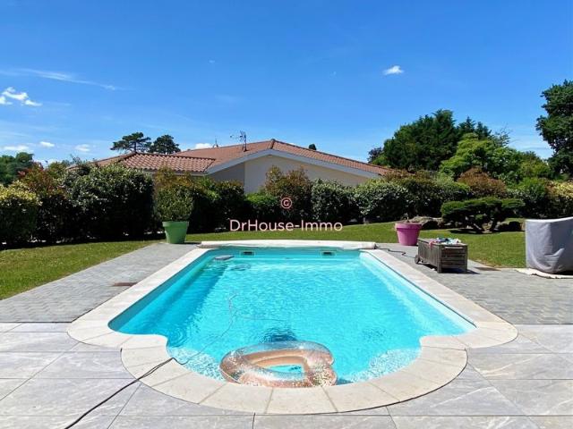 Maison 200 m² rénovée avec piscine Messimy sur Saône
