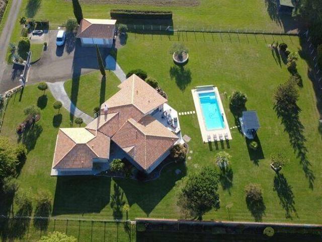 Maison 203 m2 Aire sur l Adour
