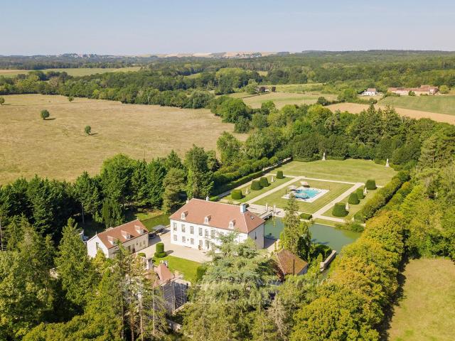 Maison 20 pièces 1 000 m²