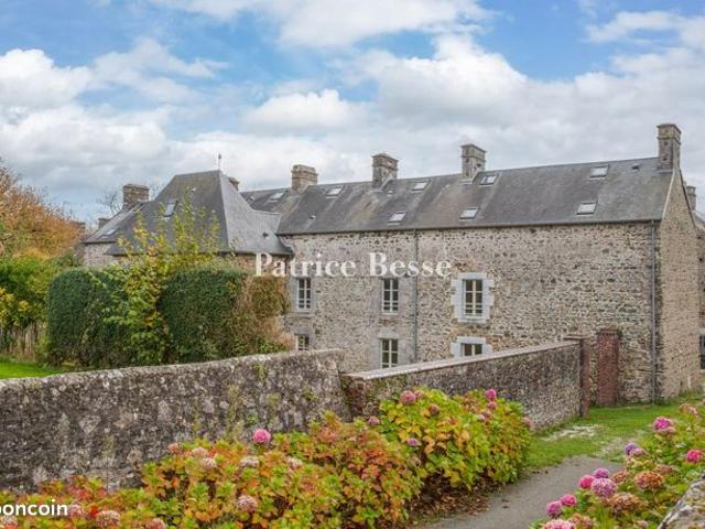 Maison 20 pièces 1 078 m²