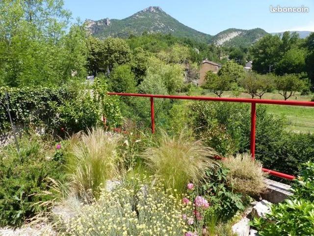 Maison 20 pièces 300 m²