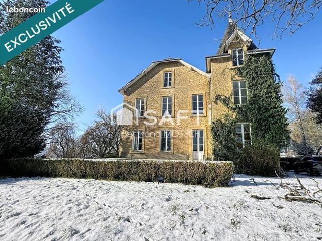 Maison 20 pièces 450 m²