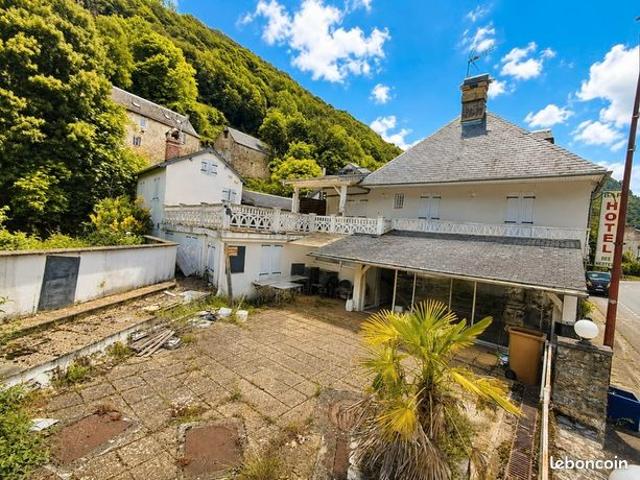 Maison 20 pièces 464 m²