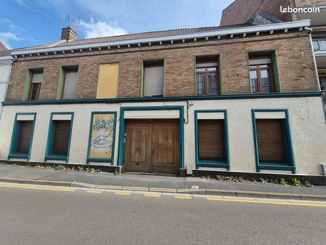 Maison 20 pièces 490 m²
