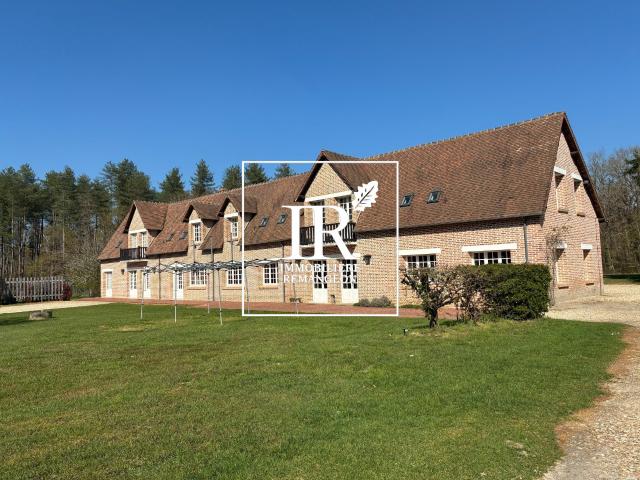 Maison 20 pièces 420 m²