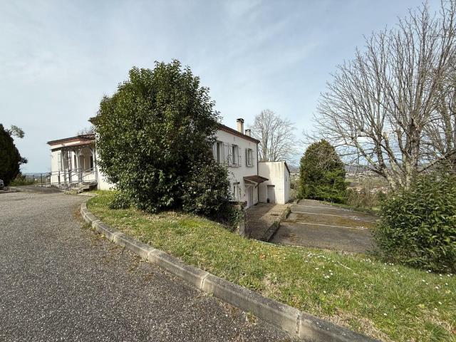 Maison 20 pièces 550 m²