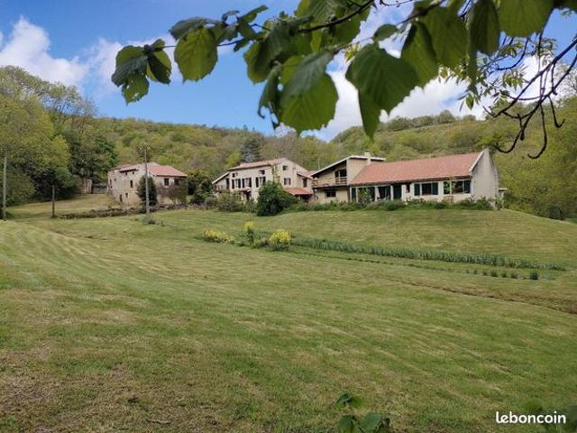 Maison 20 pièces 570 m²