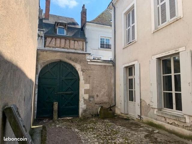 Maison 20 pièces 650 m²