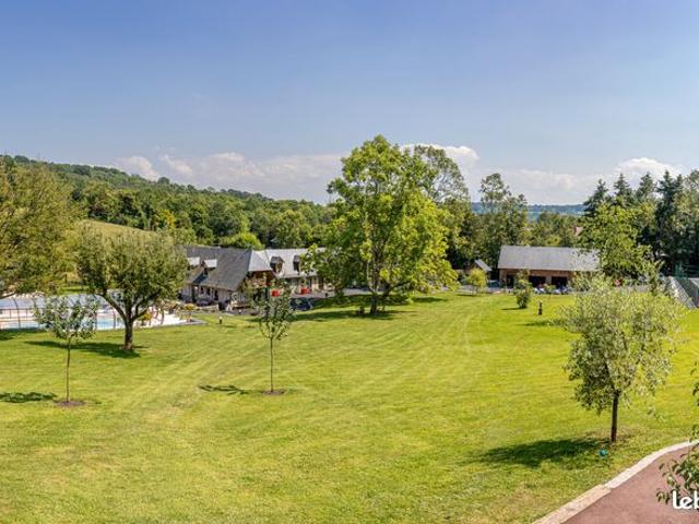 Maison 20 pièces 600 m²