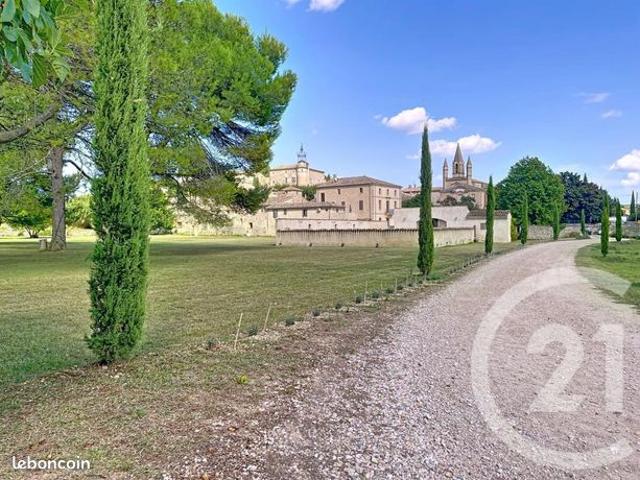 Maison 20 pièces 750 m²