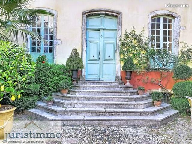 Maison 20 pièces 800 m²