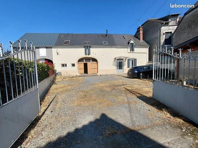Maison 214 m² Benejacq