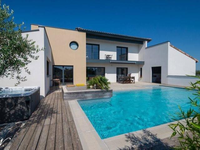 Maison 217 m2 Saubens