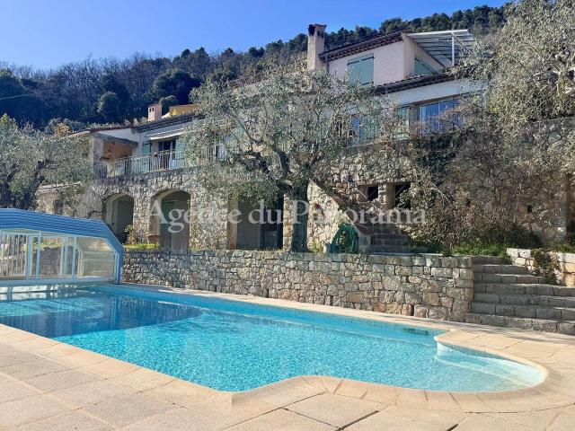 Maison 219 m2 Speracedes