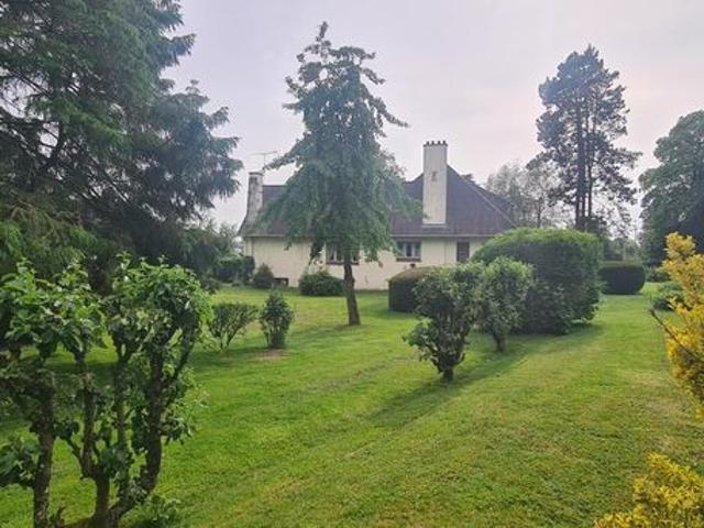Maison 8 pièces 219 m²