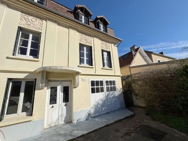 Maison 210 m2 7 pièces