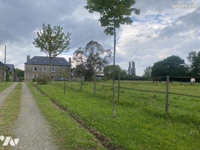 Maison 210 m² ST CLET