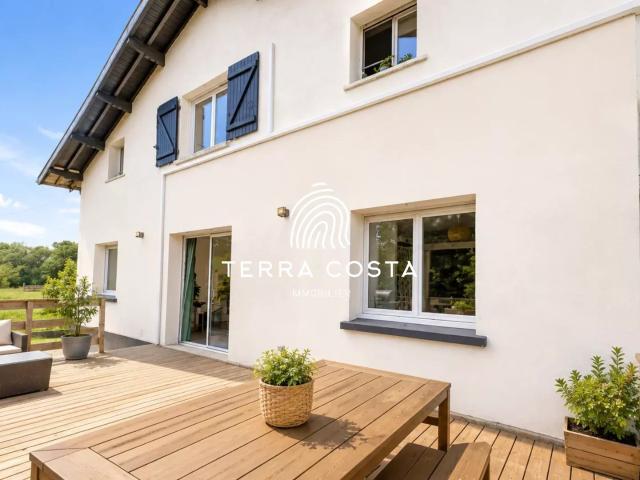 MAISON 210 m² + TERRAIN 10 000 m²