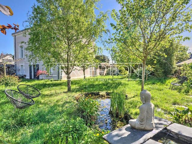 Maison 213 m2 Trelaze