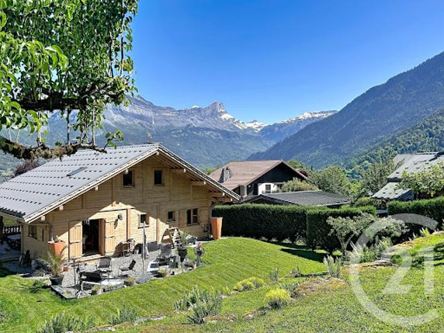 Maison avec jardin et terrasse