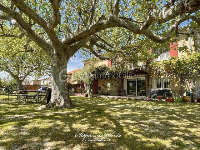 Maison 226 m2 Mallemort