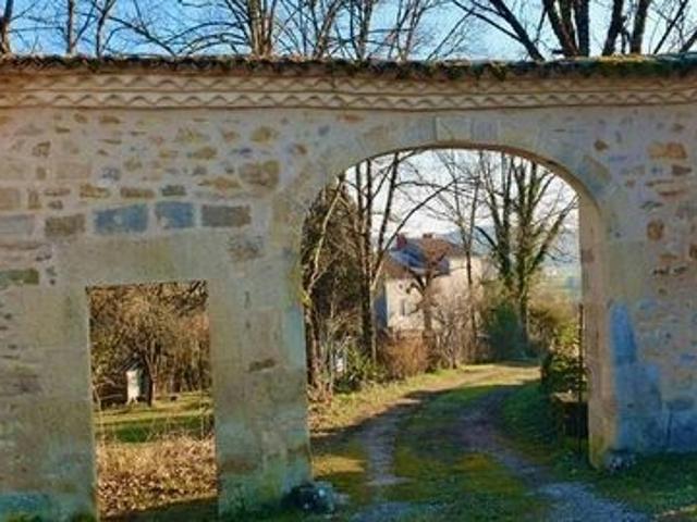 Maison 226 m2 lissac et mouret