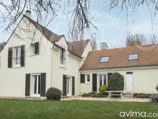 Maison 229 m2 9 pièces